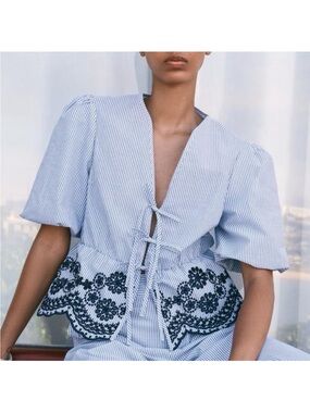NWT ZARA Blue & White Striped Lace Hem Tie Front Blouse Size S